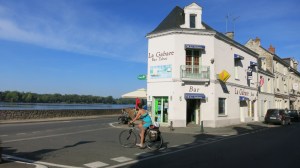 Típico bar de pueblo francés