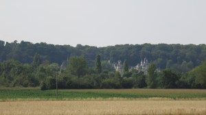 Castillo de Rigny-Ussé en la lejanía