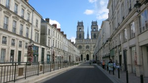 Catedral de Orleans desde la Avenida.
