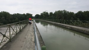 Puente canal antes de llegar a Nevers