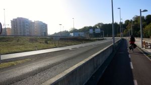 Entrando en San Sebastián junto al Urumea